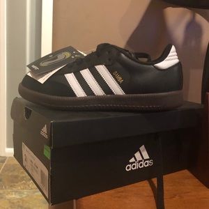 Boys Adidas Samba Classic